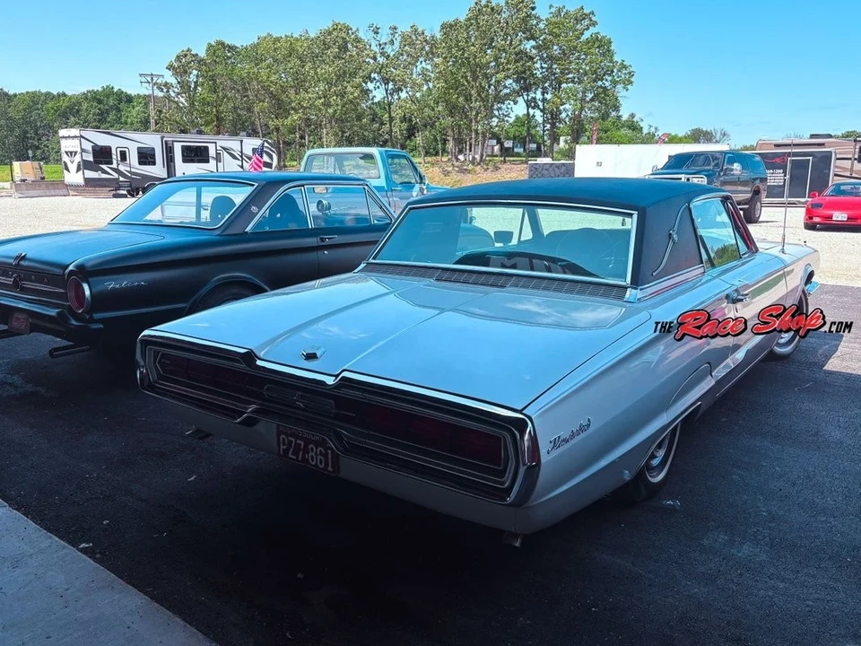1966 Ford Thunderbird 3rd Gen - Image 5 of 21