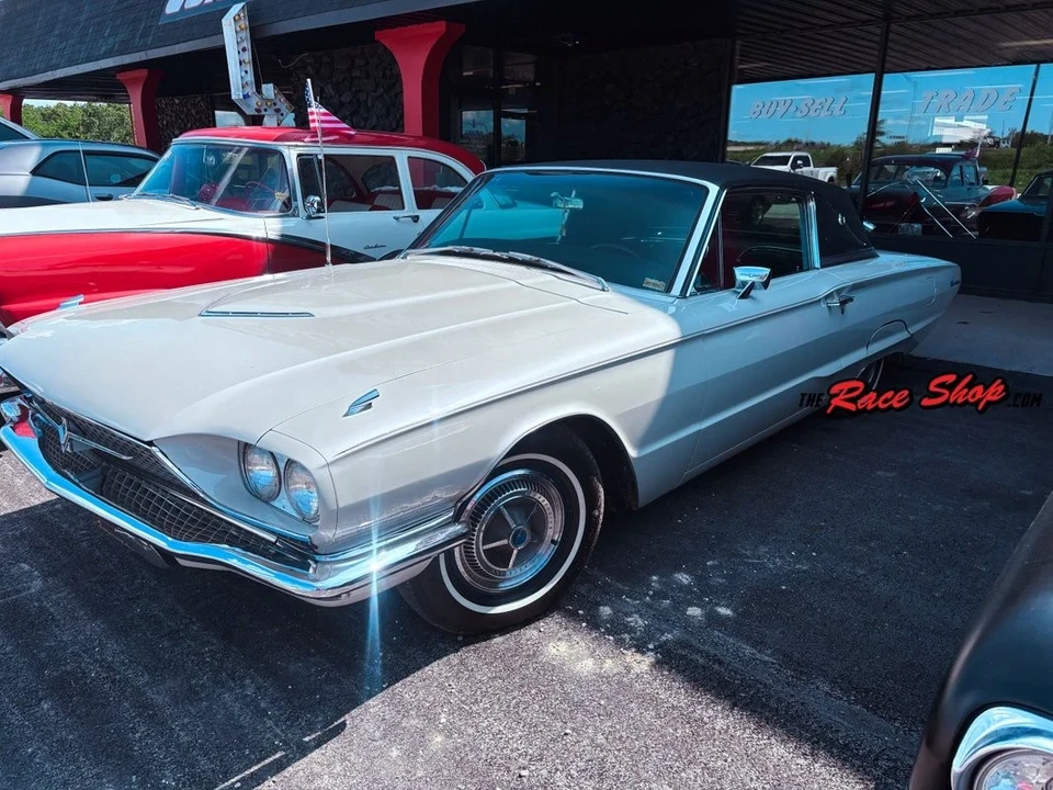 1966 Ford Thunderbird 3rd Gen - Image 2 of 21