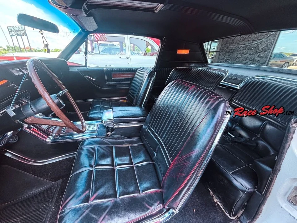 1966 Ford Thunderbird 3rd Gen - Image 10 of 21