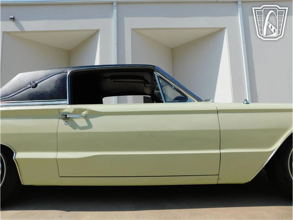 1966 Ford Thunderbird 4th Gen - Image 30 of 31