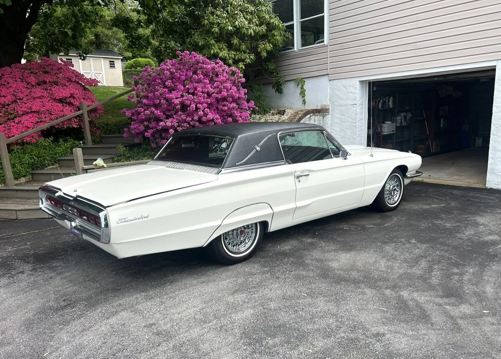 1966 Ford Thunderbird 4th Gen - Image 8 of 31