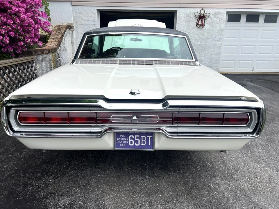 1966 Ford Thunderbird 4th Gen - Image 15 of 31