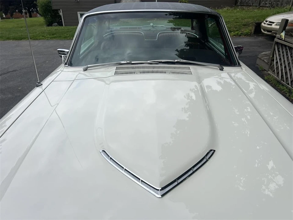 1966 Ford Thunderbird 4th Gen - Image 11 of 31