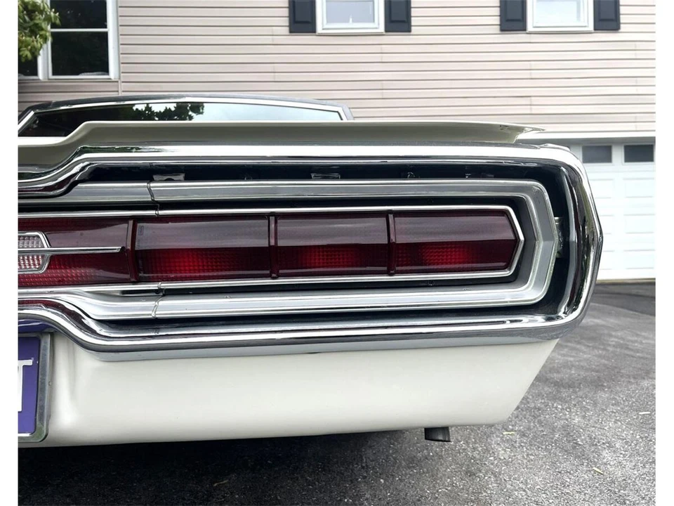 1966 Ford Thunderbird 4th Gen - Image 17 of 31