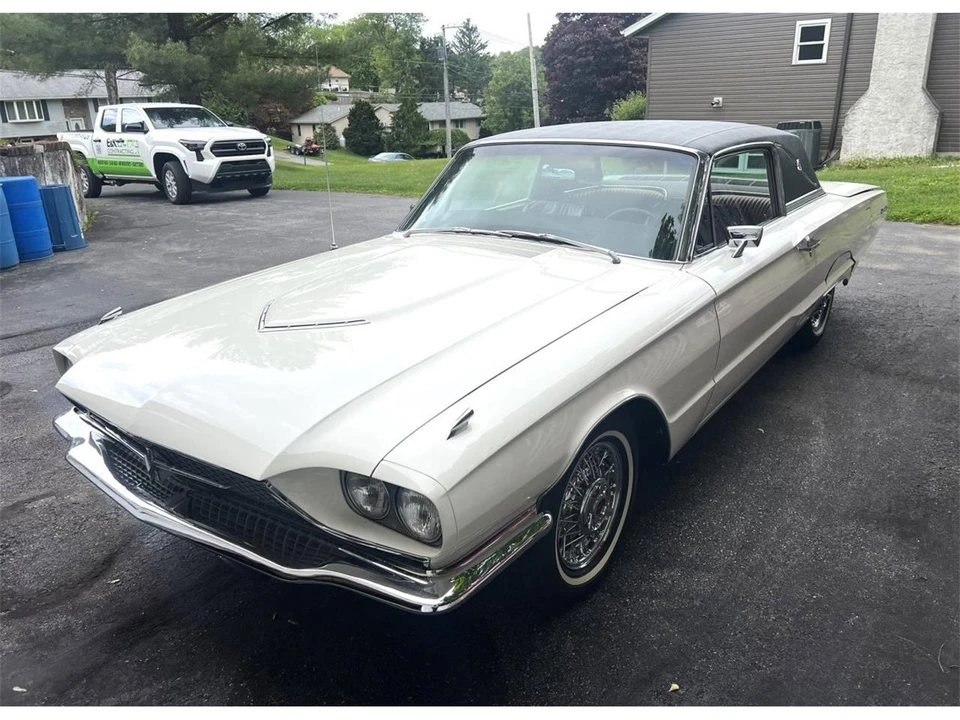 1966 Ford Thunderbird 4th Gen - Image 2 of 31