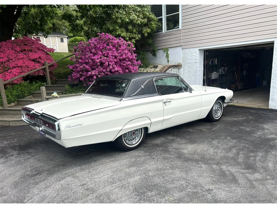 1966 Ford Thunderbird 4th Gen - Image 7 of 31