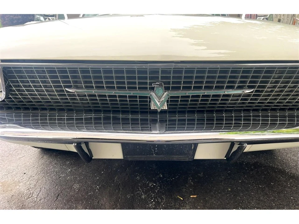 1966 Ford Thunderbird 4th Gen - Image 13 of 31