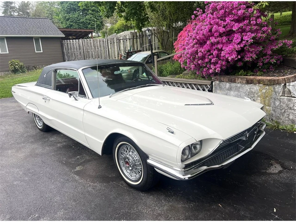 1966 Ford Thunderbird 4th Gen - Image 3 of 31