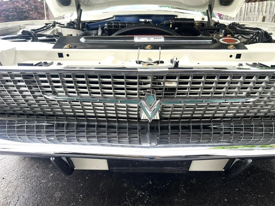 1966 Ford Thunderbird 4th Gen - Image 23 of 31