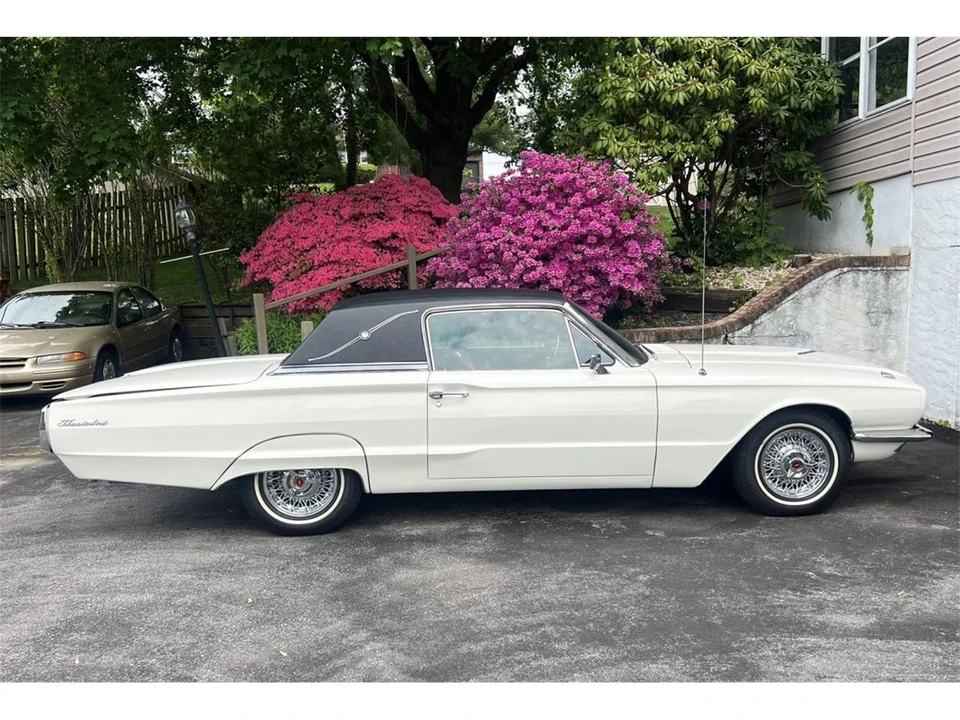 1966 Ford Thunderbird 4th Gen - Image 5 of 31
