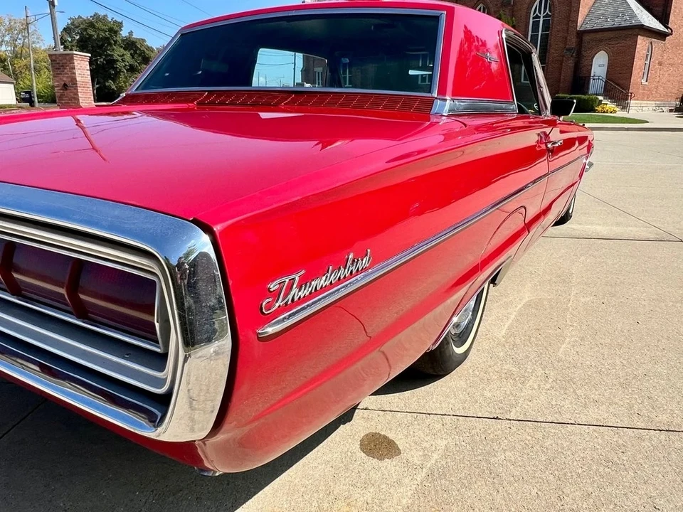 1966 Ford Thunderbird 4th Gen - Image 19 of 21