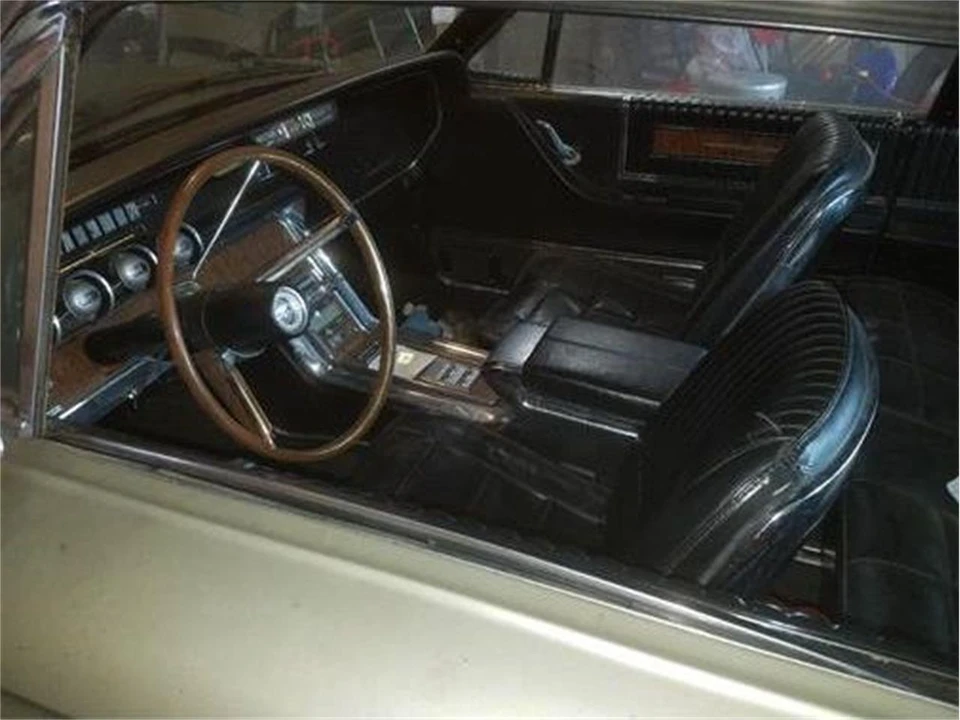 1966 Ford Thunderbird 4th Gen - Image 5 of 12