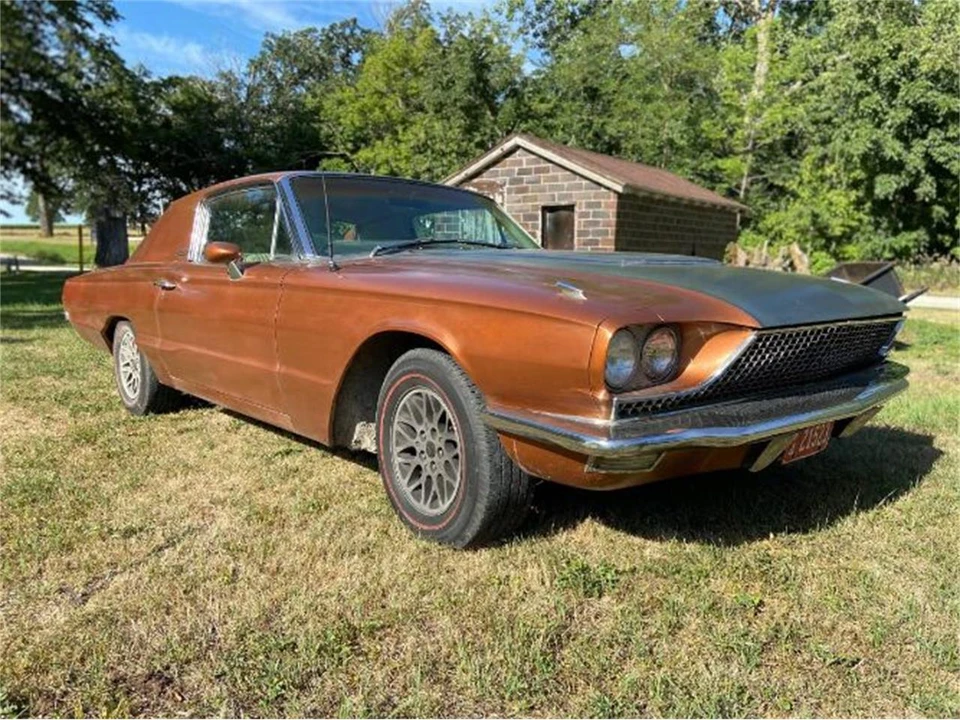 1966 Ford Thunderbird 4th Gen - Image 16 of 19