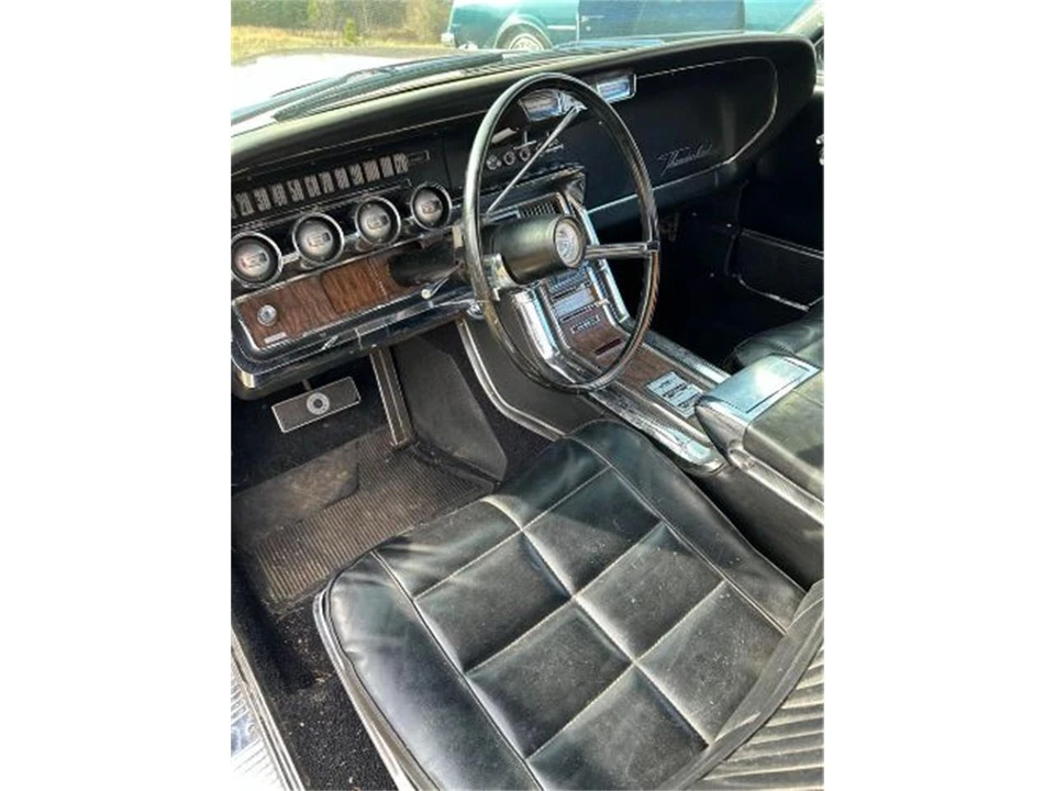 1966 Ford Thunderbird 4th Gen - Image 9 of 10