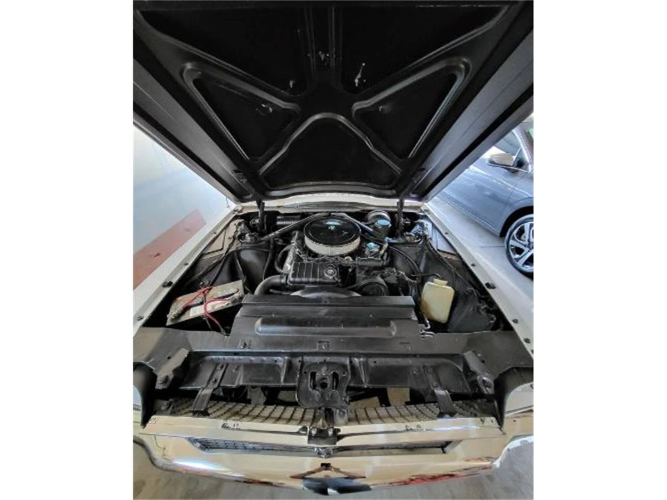 1966 Ford Thunderbird 4th Gen - Image 2 of 18