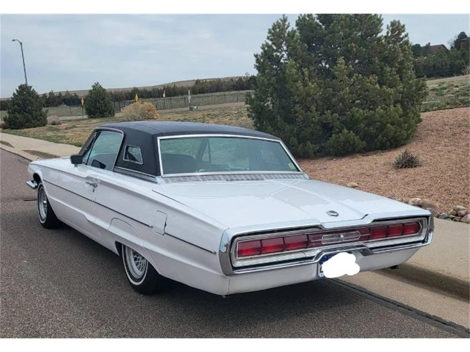 1966 Ford Thunderbird 4th Gen - Image 16 of 18