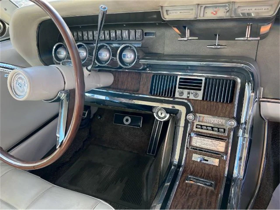 1966 Ford Thunderbird 4th Gen - Image 5 of 29