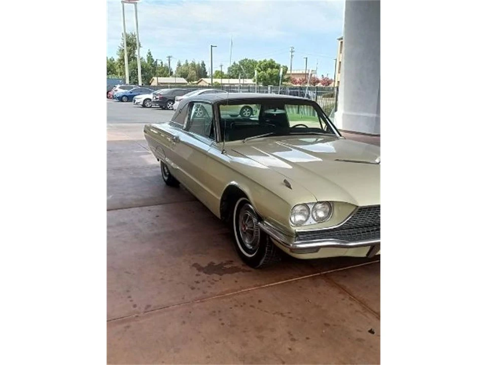1966 Ford Thunderbird 4th Gen - Image 9 of 17
