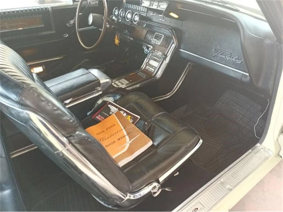 1966 Ford Thunderbird 4th Gen - Image 7 of 17