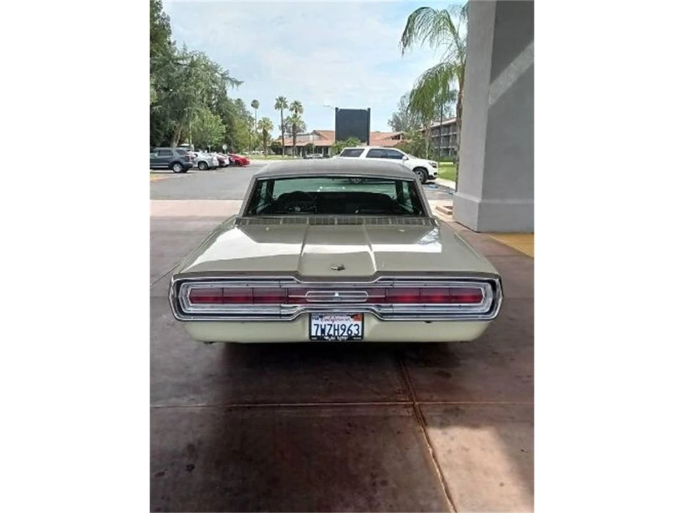 1966 Ford Thunderbird 4th Gen - Image 16 of 17