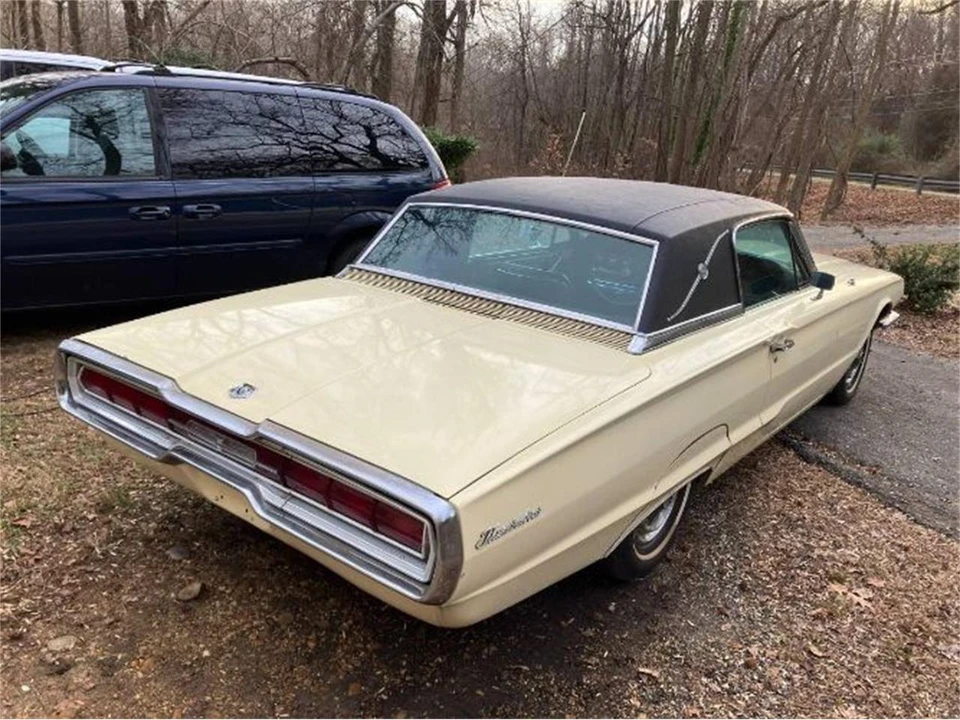 1966 Ford Thunderbird 4th Gen - Image 7 of 26
