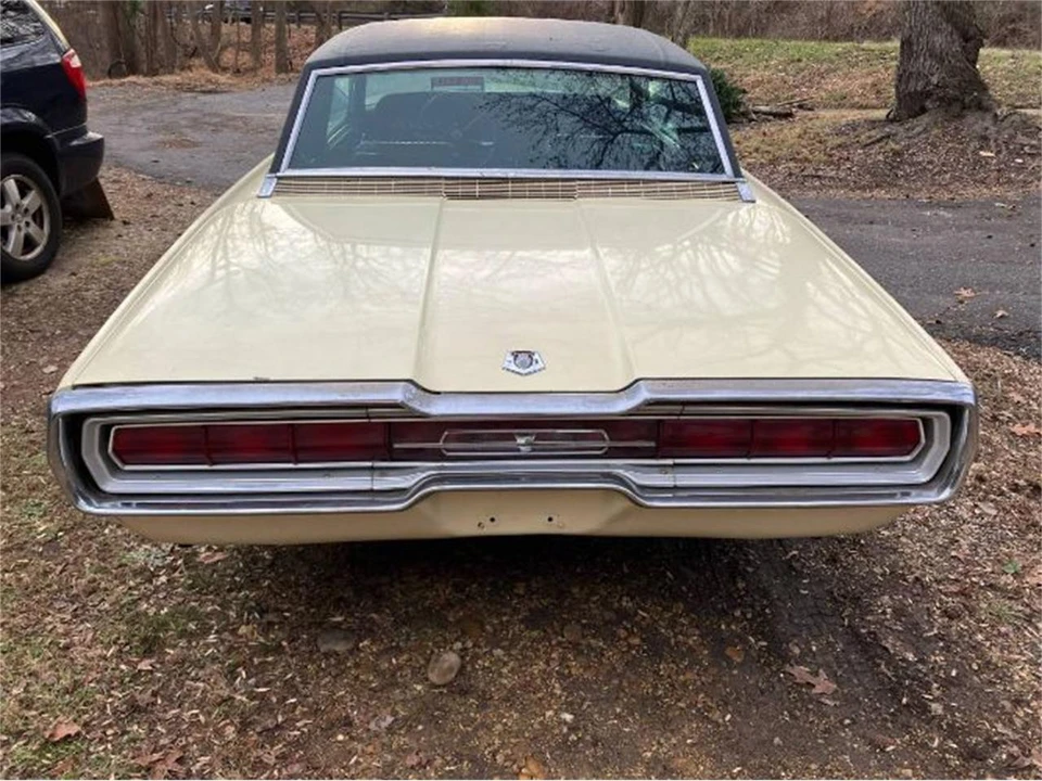 1966 Ford Thunderbird 4th Gen - Image 9 of 26