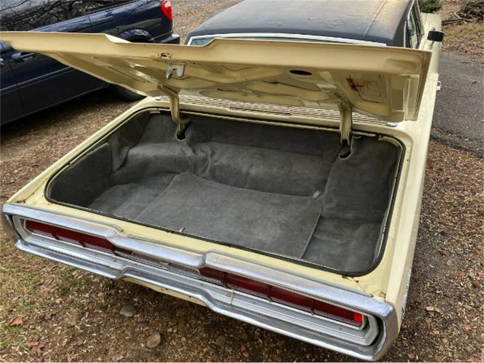 1966 Ford Thunderbird 4th Gen - Image 12 of 26