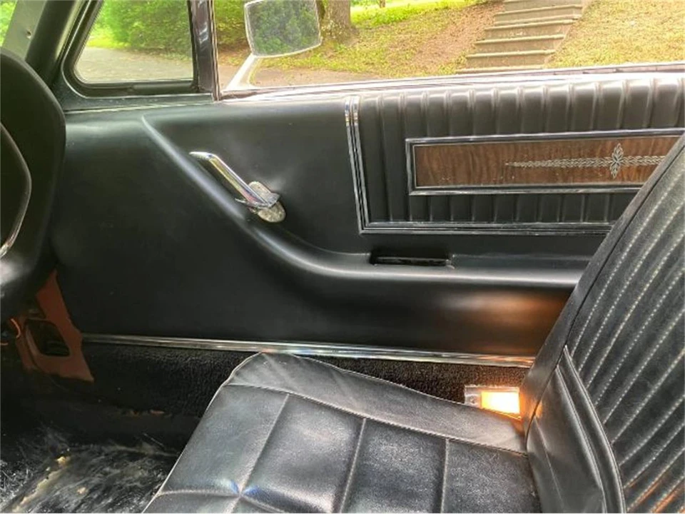 1966 Ford Thunderbird 4th Gen - Image 18 of 26