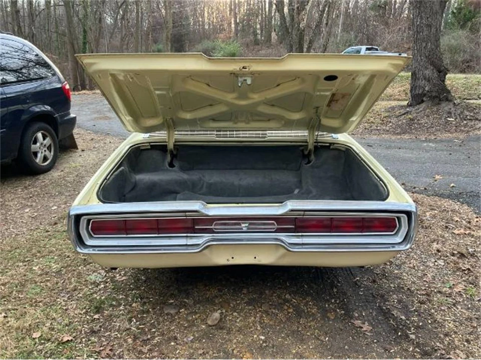 1966 Ford Thunderbird 4th Gen - Image 11 of 26