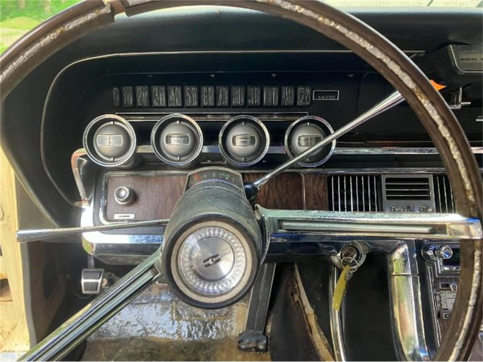 1966 Ford Thunderbird 4th Gen - Image 15 of 26