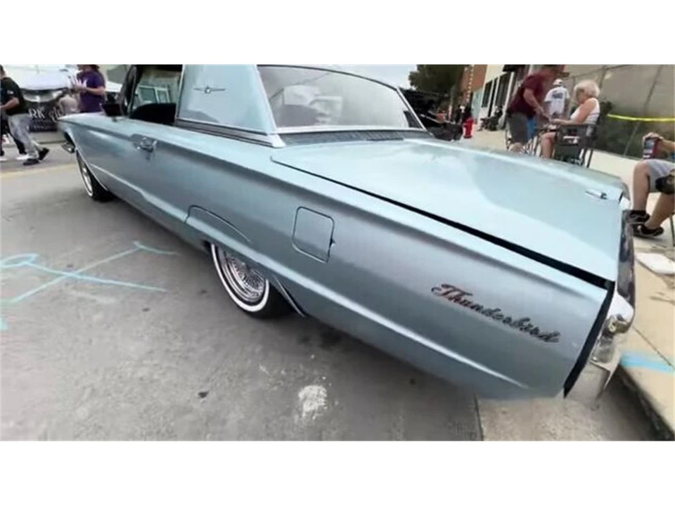 1966 Ford Thunderbird 4th Gen - Image 4 of 10