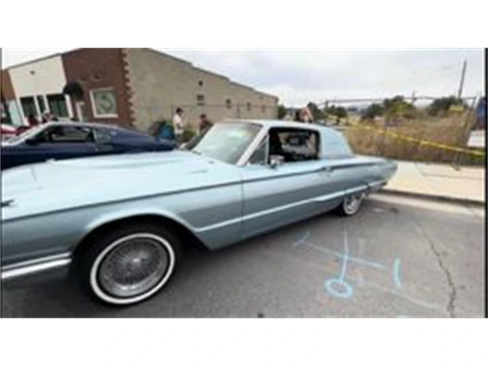 1966 Ford Thunderbird 4th Gen - Image 3 of 10