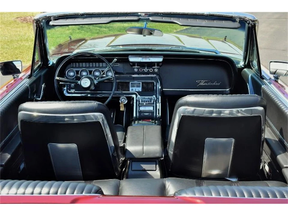 1966 Ford Thunderbird 4th Gen - Image 17 of 26