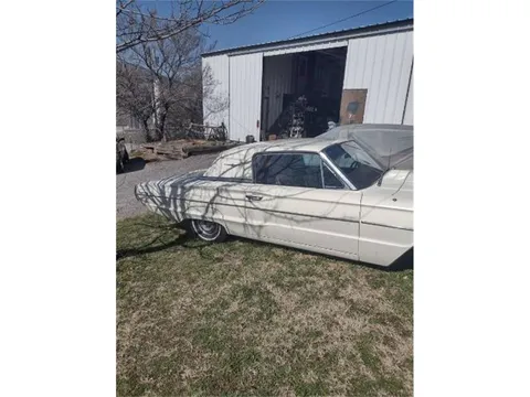1966 Ford Thunderbird