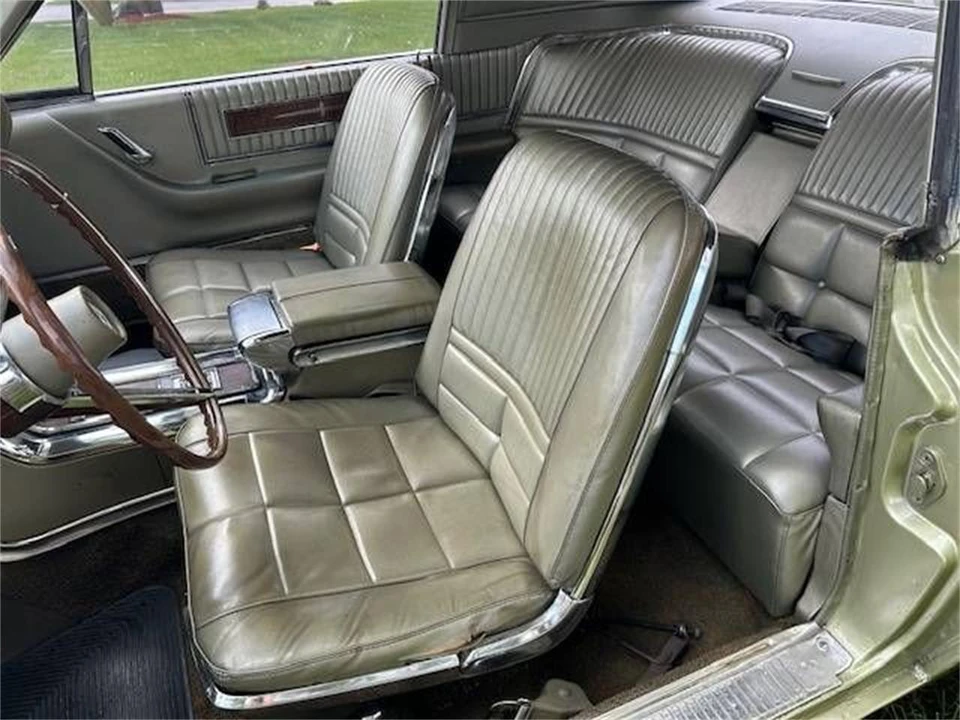 1966 Ford Thunderbird 4th Gen - Image 6 of 9