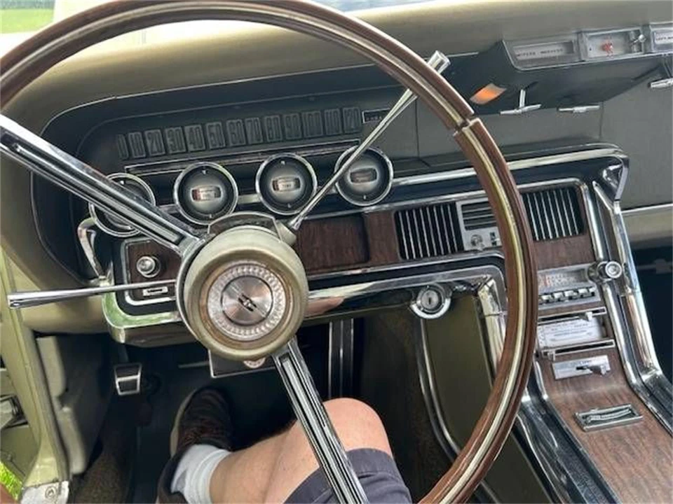 1966 Ford Thunderbird 4th Gen - Image 2 of 9