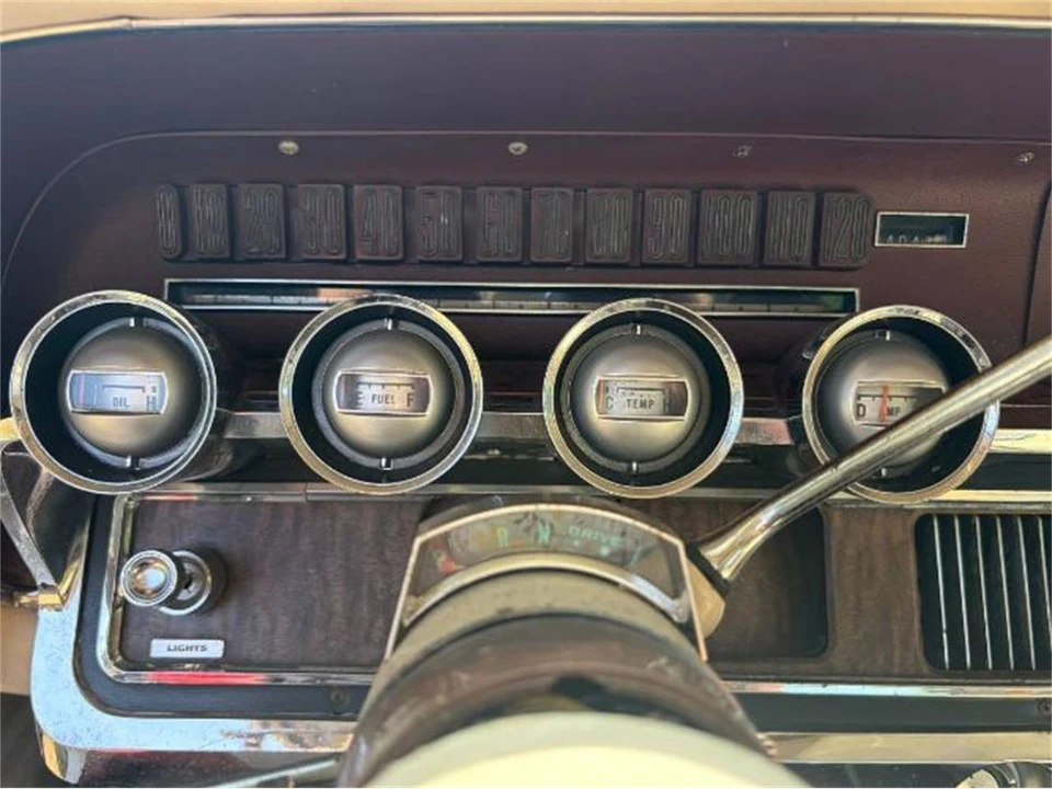 1966 Ford Thunderbird 4th Gen - Image 15 of 17