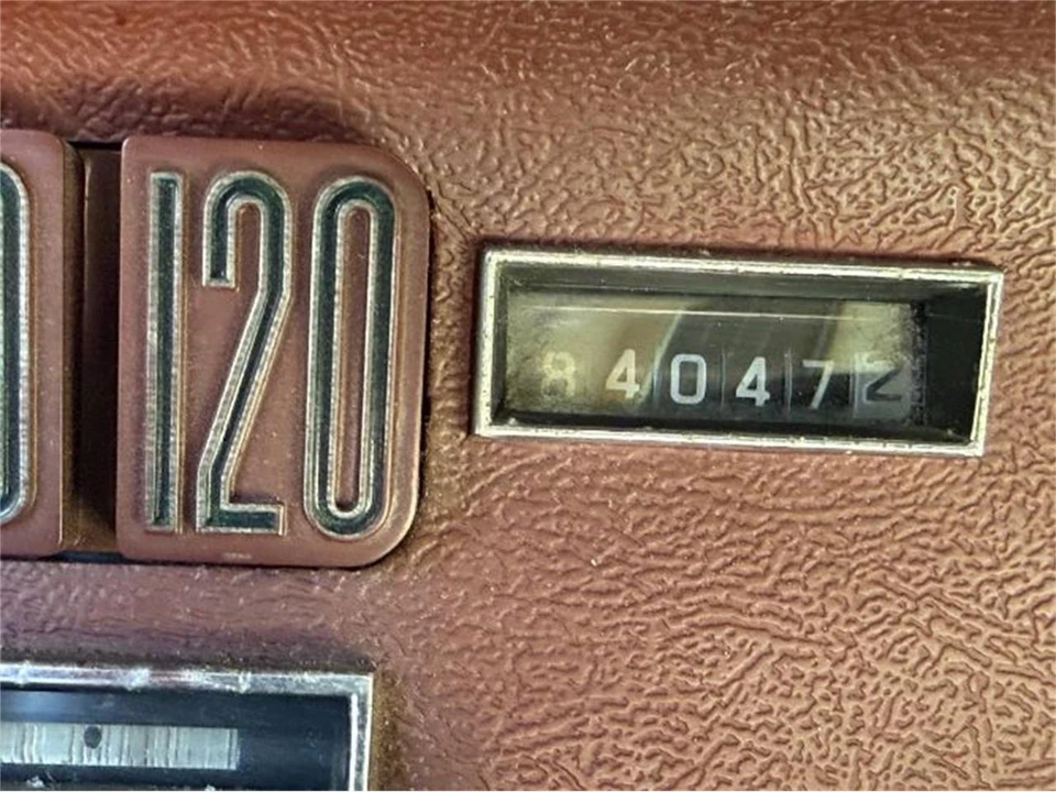 1966 Ford Thunderbird 4th Gen - Image 11 of 17