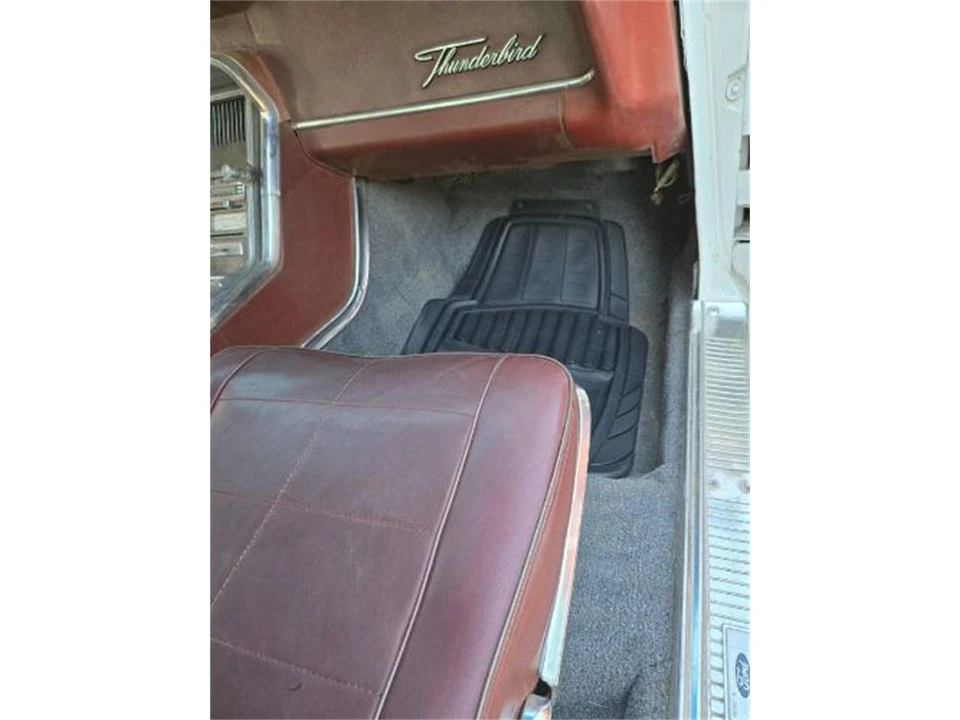 1966 Ford Thunderbird 4th Gen - Image 5 of 19