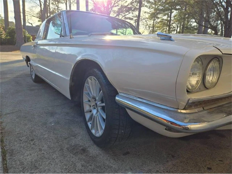 1966 Ford Thunderbird 4th Gen - Image 11 of 19