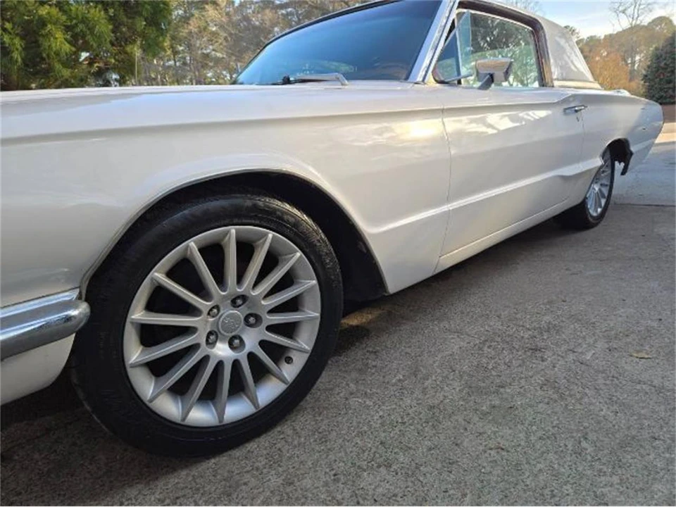 1966 Ford Thunderbird 4th Gen - Image 14 of 19