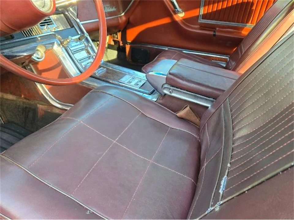 1966 Ford Thunderbird 4th Gen - Image 18 of 19