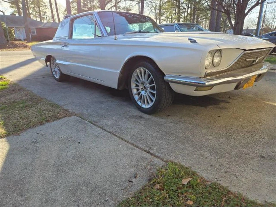 1966 Ford Thunderbird 4th Gen - Image 6 of 19