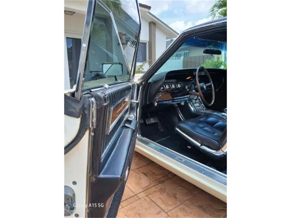 1966 Ford Thunderbird 4th Gen - Image 4 of 16