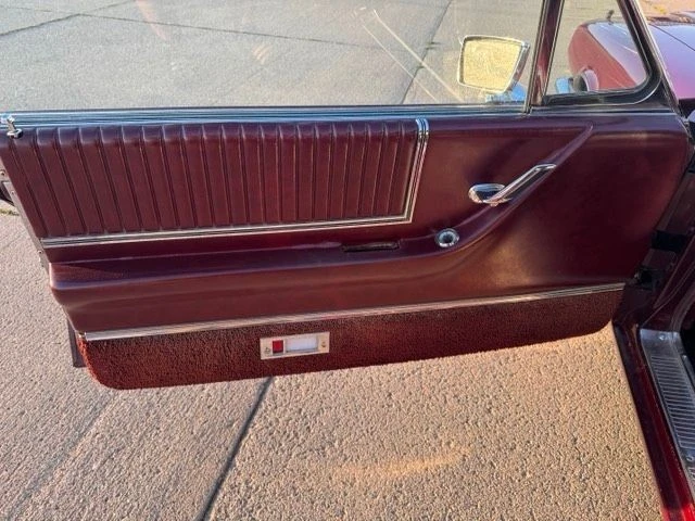 1966 Ford Thunderbird 4th Gen - Image 11 of 18