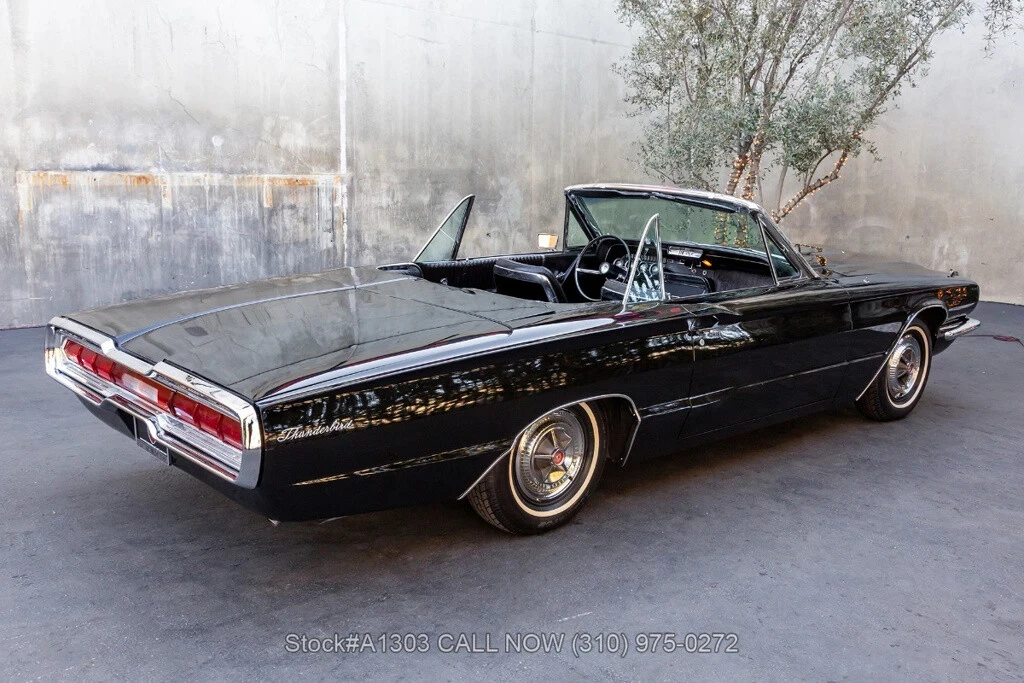 1966 Ford Thunderbird 3rd Gen - Image 5 of 12