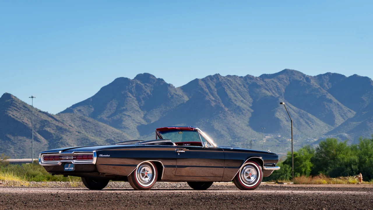 1966 Ford Thunderbird 4th Gen - Image 15 of 31