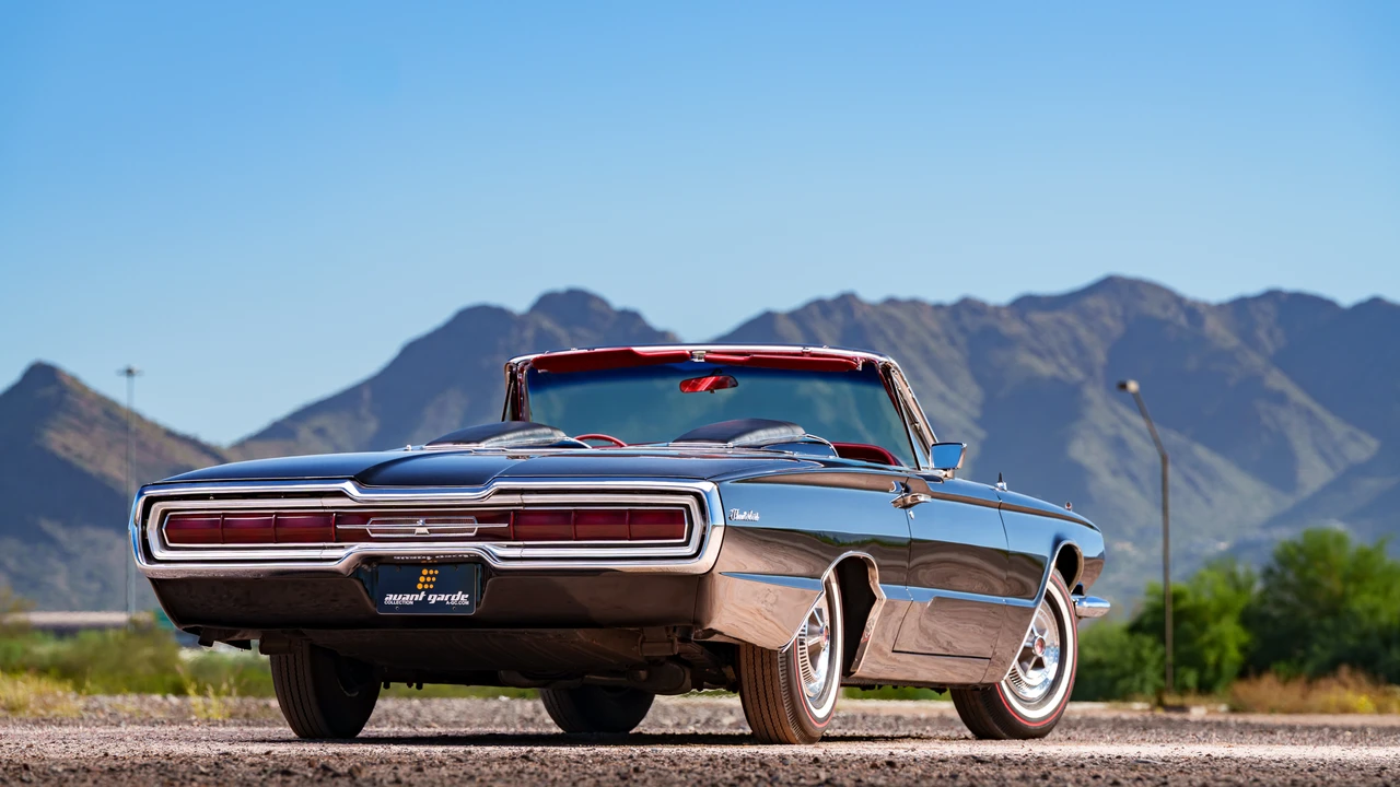 1966 Ford Thunderbird 4th Gen - Image 18 of 31