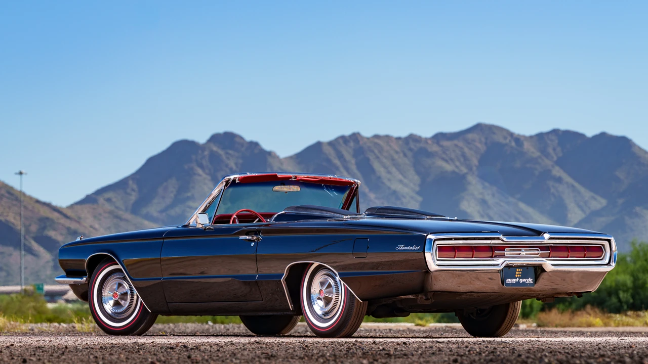 1966 Ford Thunderbird 4th Gen - Image 24 of 31