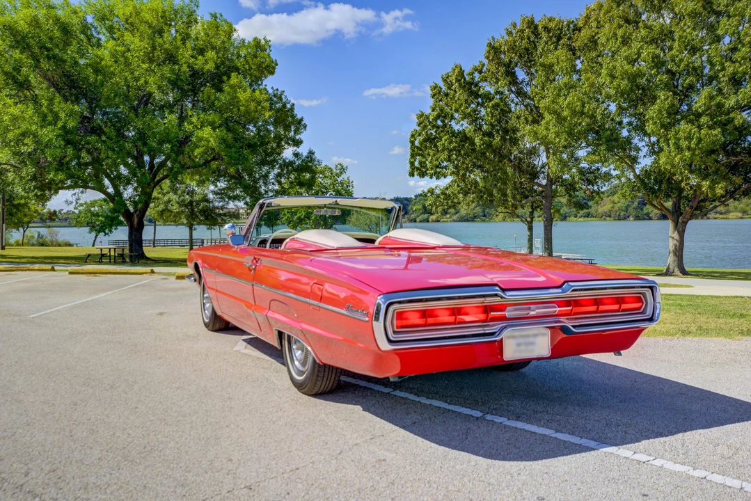1966 Ford Thunderbird 4th Gen - Image 10 of 31